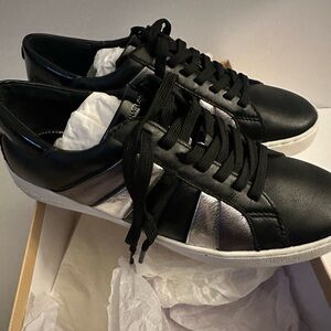 Michael Kors Women’s Conrad Sneaker 7.5M Brand New!!